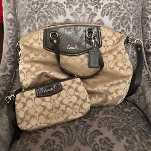 Coach purse and wristlet